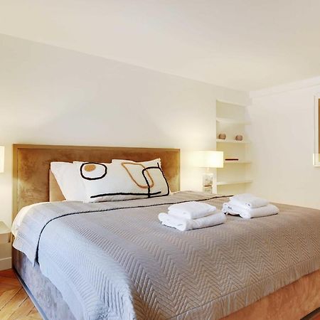 Elegant Apartment - 2Bd-6P - Avenue Montaigne Paris Bagian luar foto