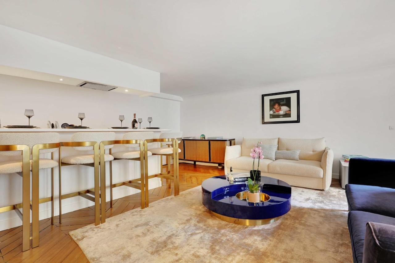 Elegant Apartment - 2Bd-6P - Avenue Montaigne Paris Bagian luar foto
