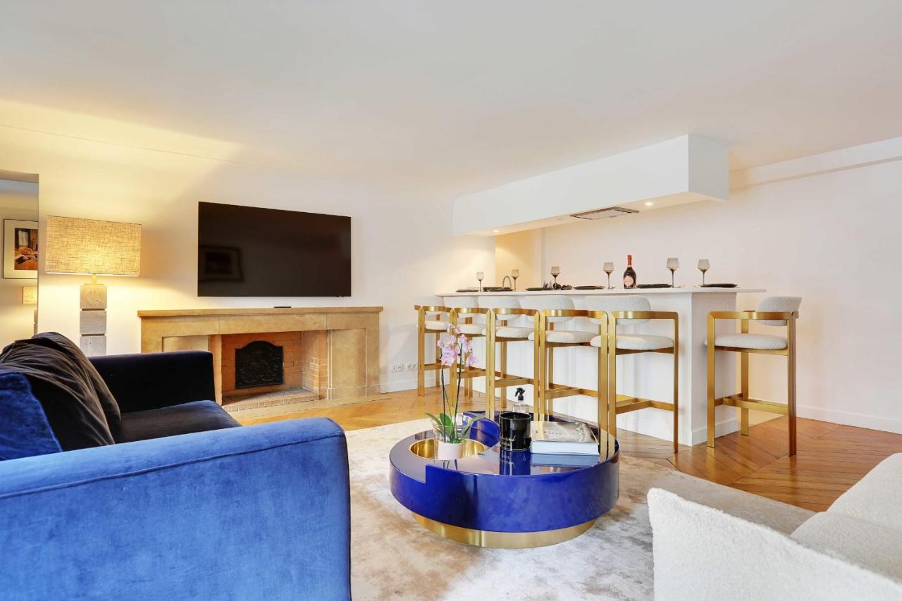 Elegant Apartment - 2Bd-6P - Avenue Montaigne Paris Bagian luar foto
