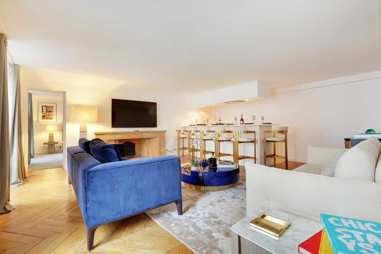 Elegant Apartment - 2Bd-6P - Avenue Montaigne Paris Bagian luar foto