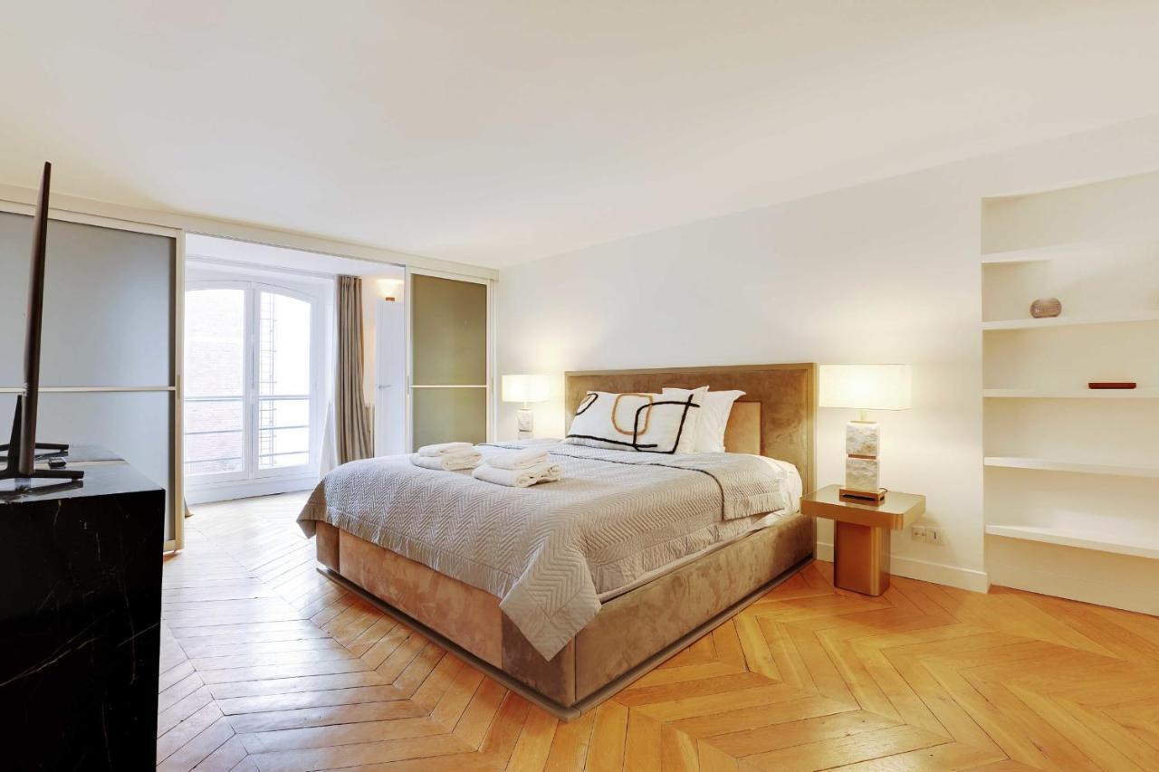 Elegant Apartment - 2Bd-6P - Avenue Montaigne Paris Bagian luar foto