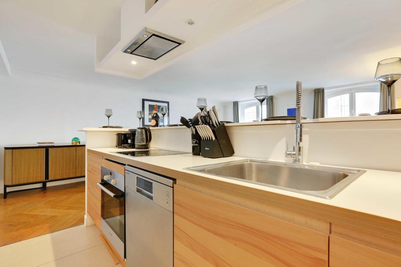 Elegant Apartment - 2Bd-6P - Avenue Montaigne Paris Bagian luar foto