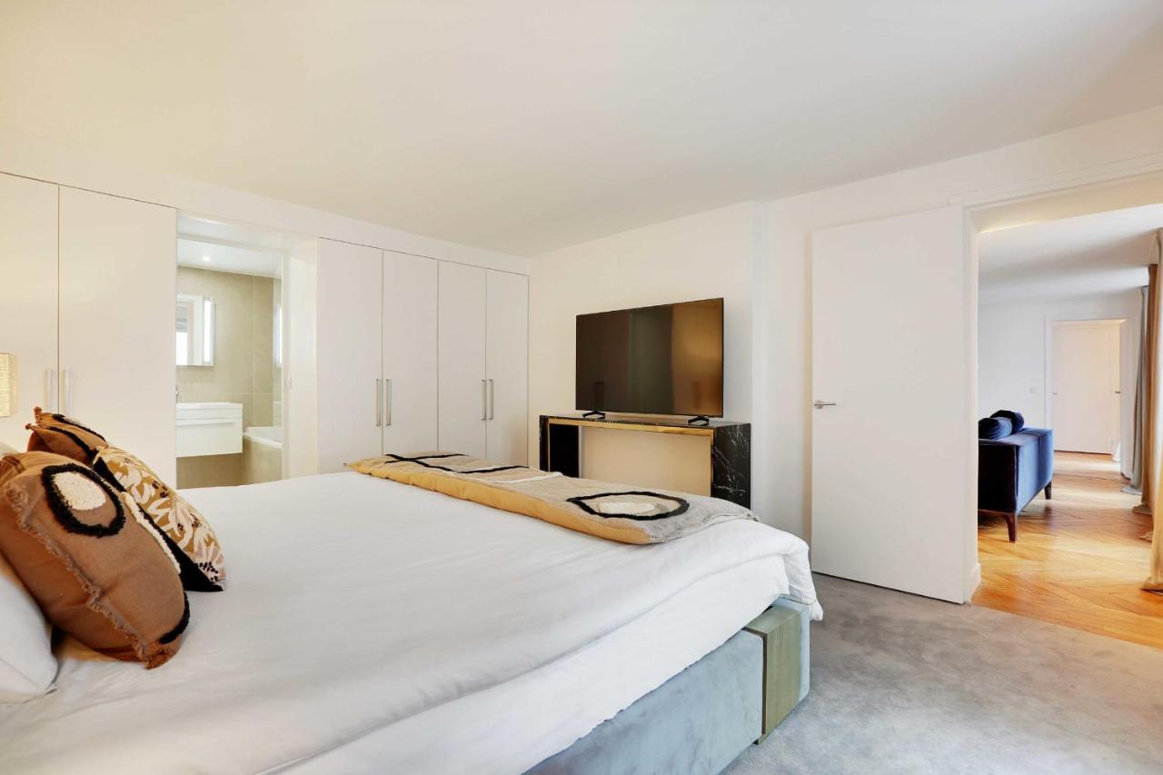 Elegant Apartment - 2Bd-6P - Avenue Montaigne Paris Bagian luar foto